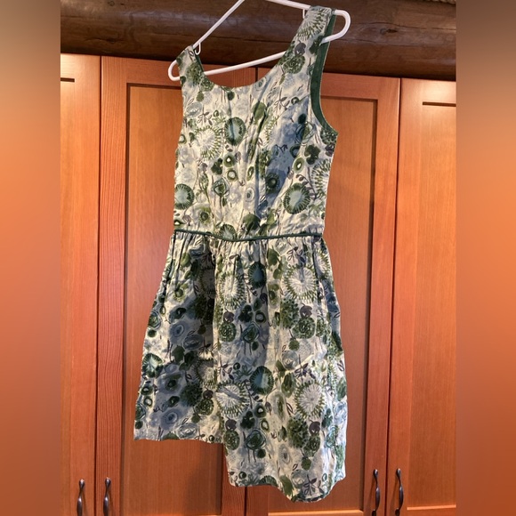 Cutout back summer dress - Picture 1 of 3